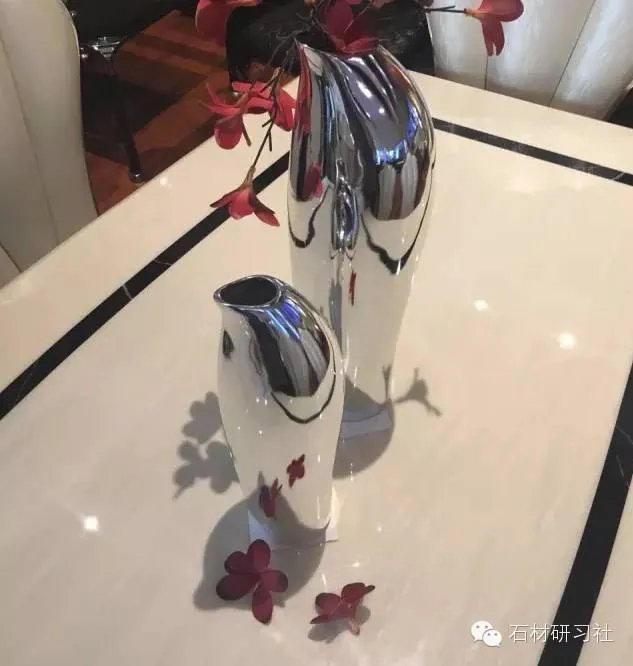 天然大理石餐桌，您的最佳选择！