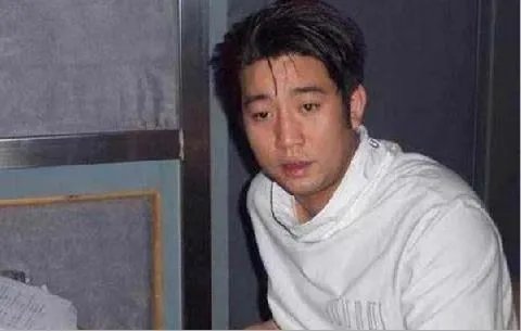 多年之后再看《金粉世家》是否会有别样的感触？