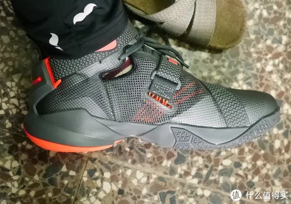 Nike 耐克 SOLDIER 9 詹姆斯士兵9代 XDR 外场篮球鞋