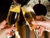 男子和朋友喝22瓶酒后坠楼身亡,同饮者赔17万,一起喝酒如何避免担责?