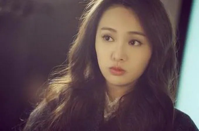 郑爽为什么对帆布包情有独钟？