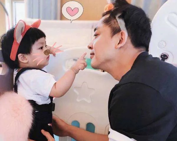 有种“遗传”叫李佳航李晟的儿子，他们的儿子遗传了什么？