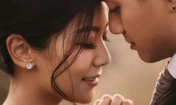 郑俊弘何雁诗结婚，为何其中一方被称“劈腿王”呢？