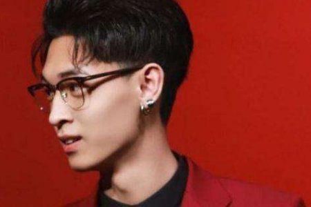 秦霄贤的家庭背景到底有多好?