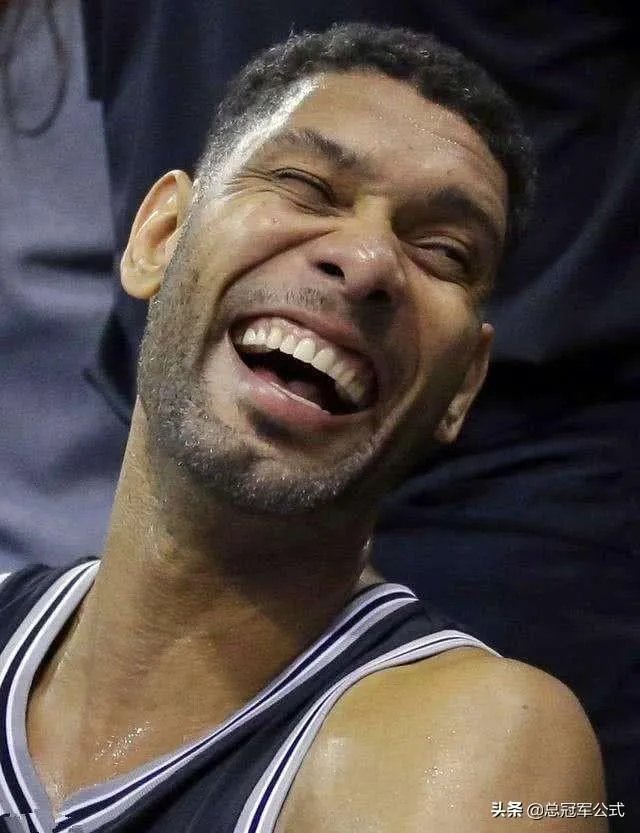 NBA球员都有哪些让人捧腹大笑的场面？