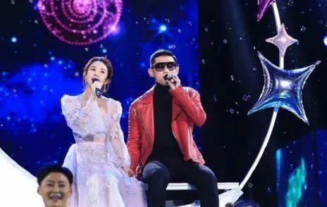 赵丽颖和张继科跨年演唱会是在哪个台的最新相关信息