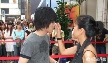 萧敬腾和经纪人怎么了？