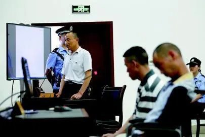 证人出庭申请书内容要怎么写