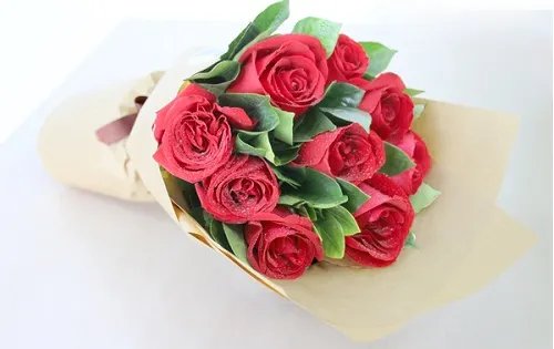 九朵玫瑰花代表什么意思 9朵白玫瑰代表什么意思