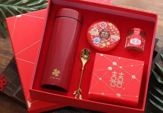 伴手礼一般送什么人 伴娘伴手礼一般都送什么