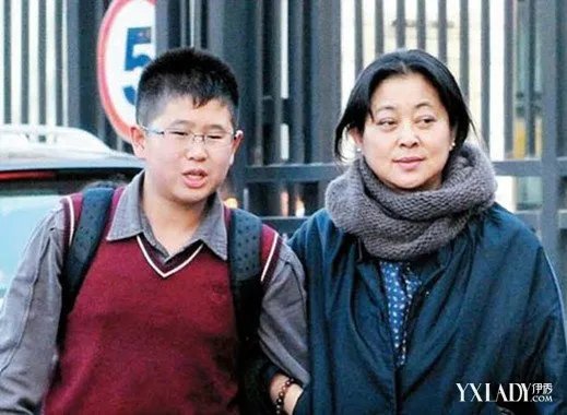 倪萍和陈凯歌的儿子细数陈凯歌倪萍当年恩爱情