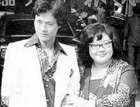 郑少秋老婆三个老婆