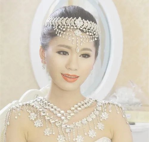 新娘妆造型图片大全 创意新娘妆造型注意事项