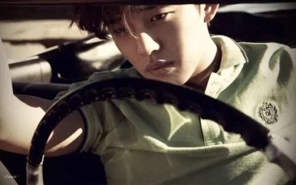 刘亚仁交往过的女朋友是谁?