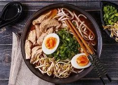 日本拉面的正宗吃法是什么？