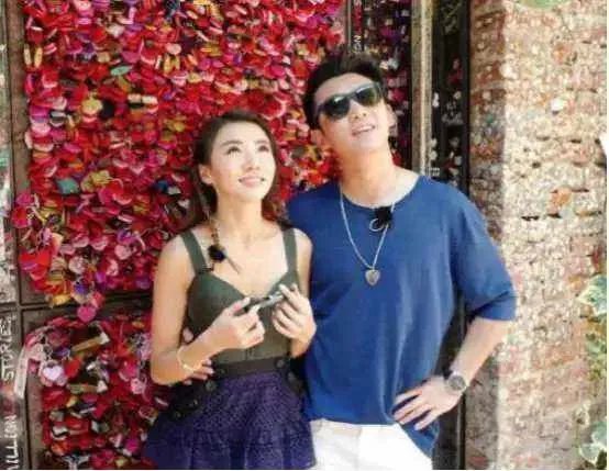 郑凯前女友程晓玥是干什么的