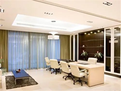 办公室窗帘选择技巧  适合办公室挂的窗帘有哪些