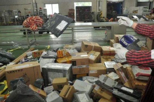 五家快递公司出现“无人派送”，你的快递最近正常吗？