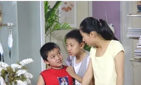 张一山和杨紫谁的年龄大？