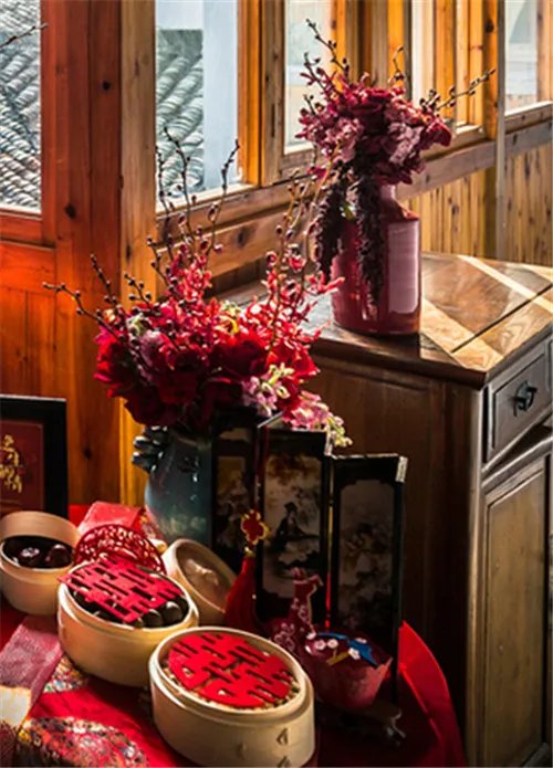 2018中式婚礼布置图片 为您打造古色古香的婚礼