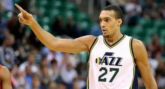 目前联盟最好的蓝领球员是谁？