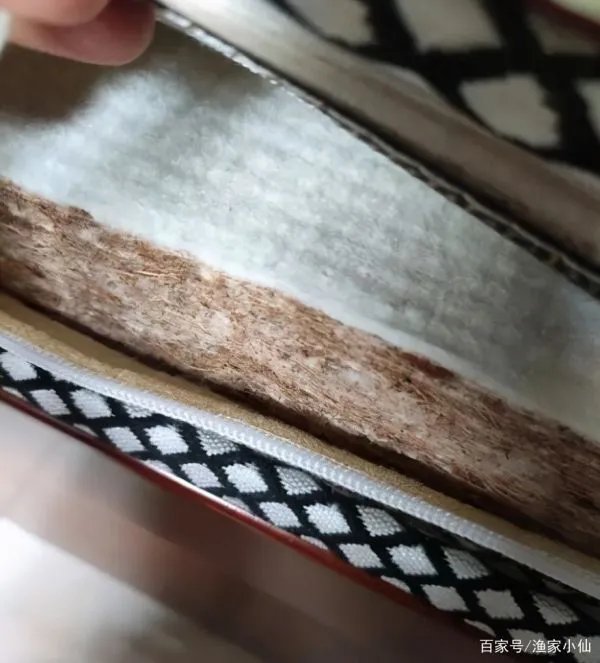 硬棕垫的胶水有毒么