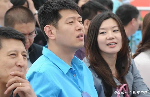 莫科现任妻子有多孝顺？