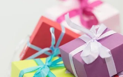 送个女性朋友礼物的排行榜是什么？