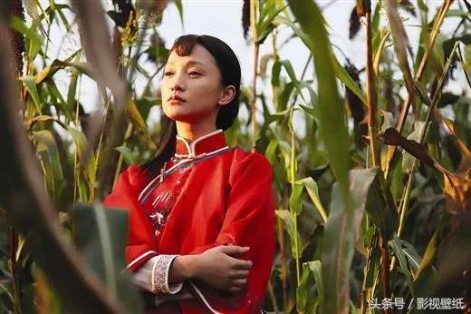 为什么瘦小的周迅出演过那么多的大美女却没有争议？