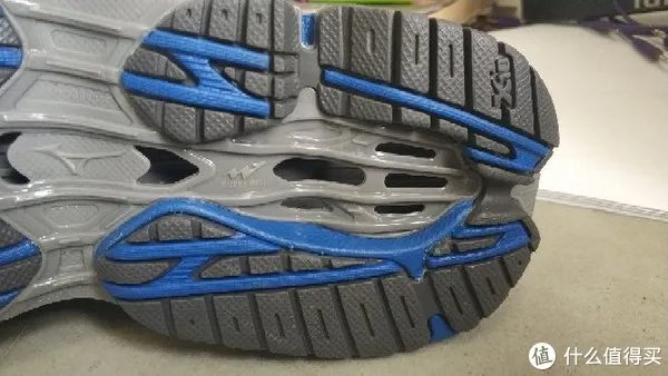 美津浓预言7,蜜糖/砒霜的代表作,跑鞋评测及大体重跑步的心得谏言