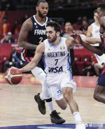 世界杯最强控卫坎帕佐曾因太矮被CBA拒绝，你怎么看这个情况？为何联赛这么注重身高？