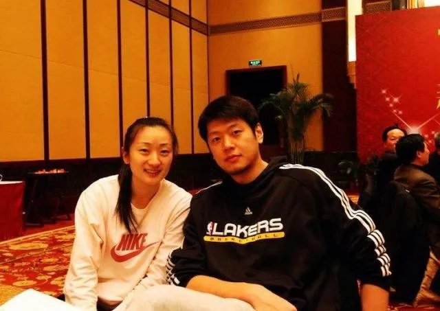 莫科现任妻子有多孝顺？