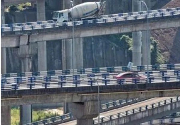 重庆最复杂立交桥长什么样？