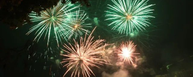 晚上烟花几点开始2019国庆 一定不能错过