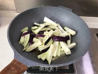 鱼香茄子煲