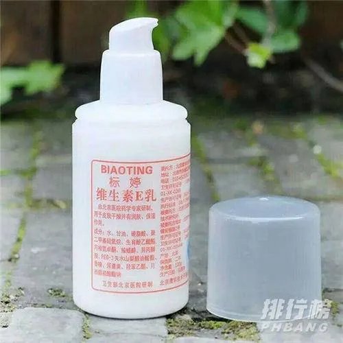 补水口碑最好的护肤品前十名_国产口碑最好的补水护肤品有哪些