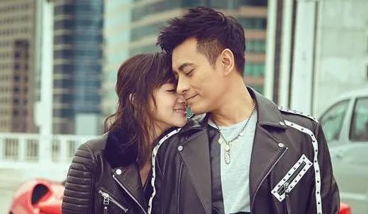 陈龙和章龄之结婚多年却还像甜蜜的恋人一般，他们之间有怎样的爱情故事？