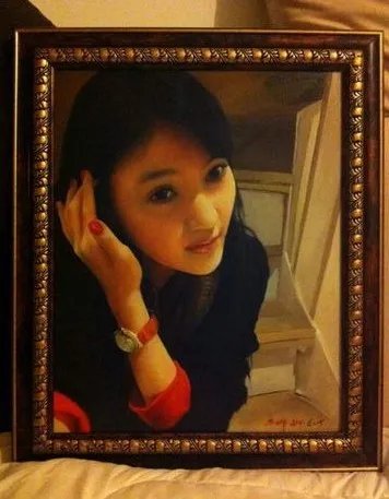 郭美美网上炫富惹争议 大别墅里的家居生活