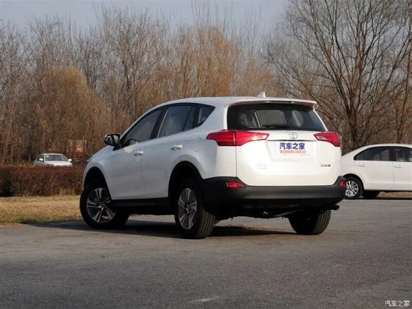 丰田rv4报价及图片有七座吗?