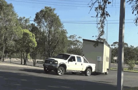 夫妻俩花30万买了个黑箱子，过上了所有人都羡慕的生活