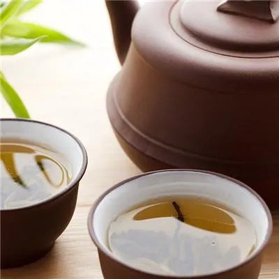 做完爱第二天流血怎么回事