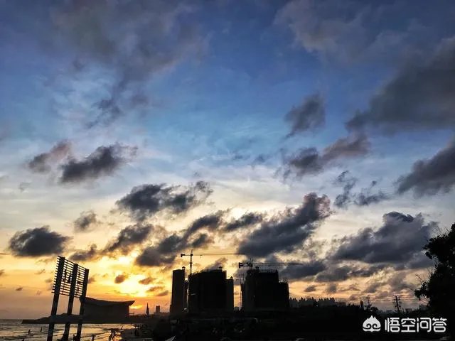 广西买海景房，北海和防城港哪个城市好一些？为什么？