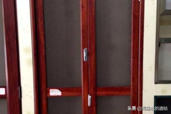 纱门怎么安装？