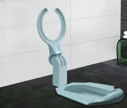 老妈要蹲便,老婆要坐便,于是买了蹲坐两用马桶