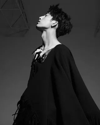 井柏然图片壁纸 尽显型男魅力