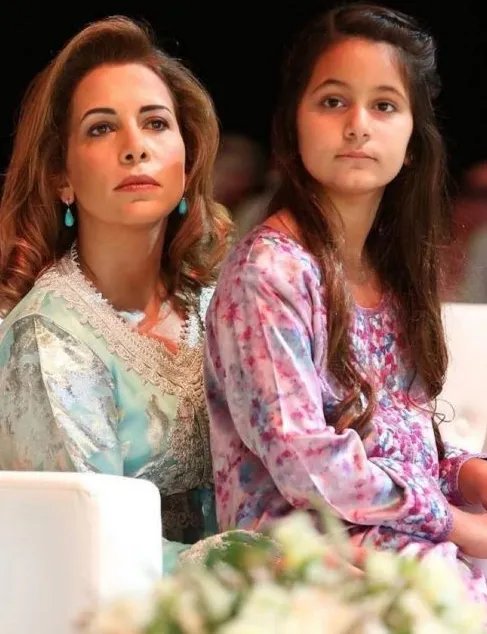 迪拜王妃花大钱养情人，酋长气的自己找证据，最后怎样了？