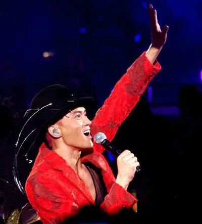 张智霖身高多少 爆料早年的演艺经历