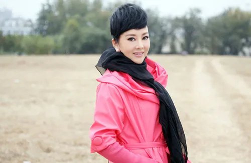 曝光孙涛老婆李莉照片 低调但不平凡的存在