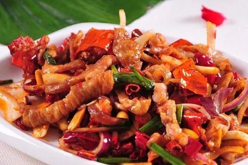 辣子肥肠的做法 辣子肥肠的家常做法介绍