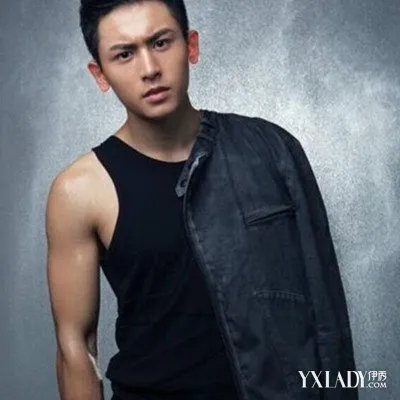 张哲瀚女友许嘉雯大曝光网曝张哲瀚疑似整容